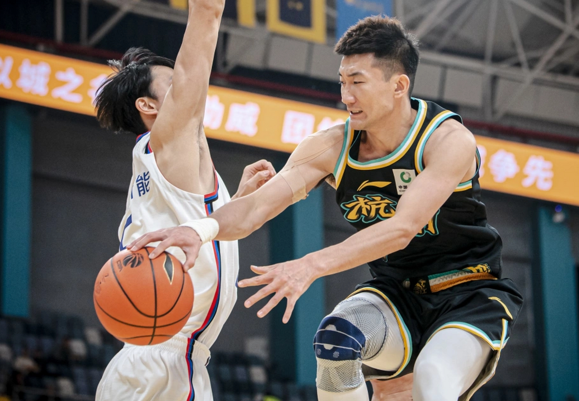 足总杯今夜再迎强敌；广厦男篮外线爆发；主帅态度——悬念犹存；身体对抗强度拉满的简单介绍-lpl押注平台